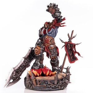 Darksiders War: Standard Edition 1/6 Scale Statue
