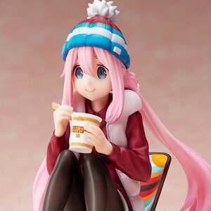 Laid-Back Camp Nadeshiko Kagamihara 1/8 Premium Noodle Stopper Figure