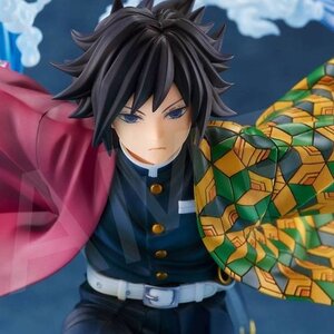 Demon Slayer: Kimetsu no Yaiba Giyu Tomioka 1/8 Scale Figure