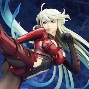 Last Hope Queenie Yoh Statue