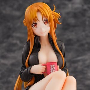 Sword Art Online: Alicization - War of Underworld Asuna Yuuki: Shirt Kirito Color Ver. 1/7 Scale Figure