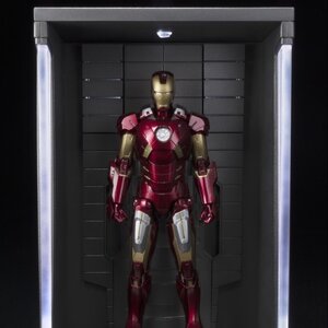 S.H.Figuarts Iron Man Mk-7 w/ Hall of Armor Set