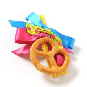 gargle Pretzel Hair Clip