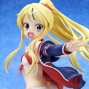 Hello!! Kin-iro Mosaic Karen Kujo: Swimsuit Style 1/7 Scale Figure