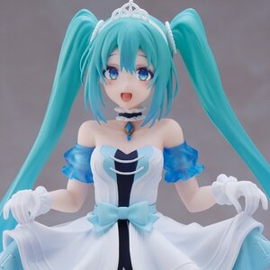 Wonderland Figure Hatsune Miku: Cinderella (Re-run) [Pre-order]