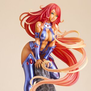 DC Comics Starfire Bishoujo Statue