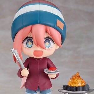 Nendoroid Laid-Back Camp Nadeshiko Kagamihara: Solo Camp Ver. DX Edition