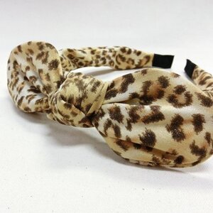 Le cocone Leopard Print Ribbon Katyusha Beige
