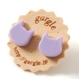 gargle Acrylic Cat Earrings Purple
