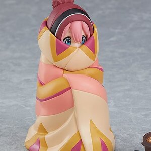 figma Laid-Back Camp Nadeshiko Kagamihara: DX Edition