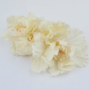 ma chére cosette? Camilla's Flower Barrette Ivory