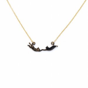 Lilou Circus Cat Necklace Polished Black
