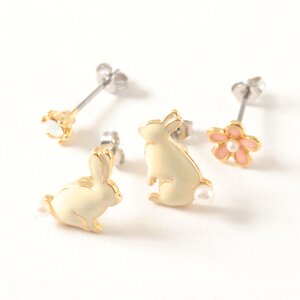 Charming Rabbit Earrings 2 Cream