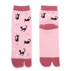 Nagomi Modern Japanese Cat Tabi Socks Mari