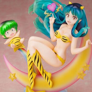 Urusei Yatsura Lum & Ten BOX cafe & space Collaboration 1/7 Scale Figure