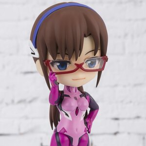 Figuarts Mini Rebuild of Evangelion Mari Illustrious Makinami