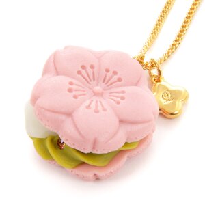 Q-pot. Sakura Monaka Necklace Green
