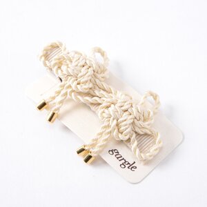 gargle Chrysanthemum Knot Hair Clip White