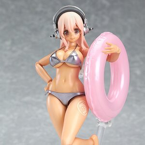 figma Super Sonico: Suntanned Ver.