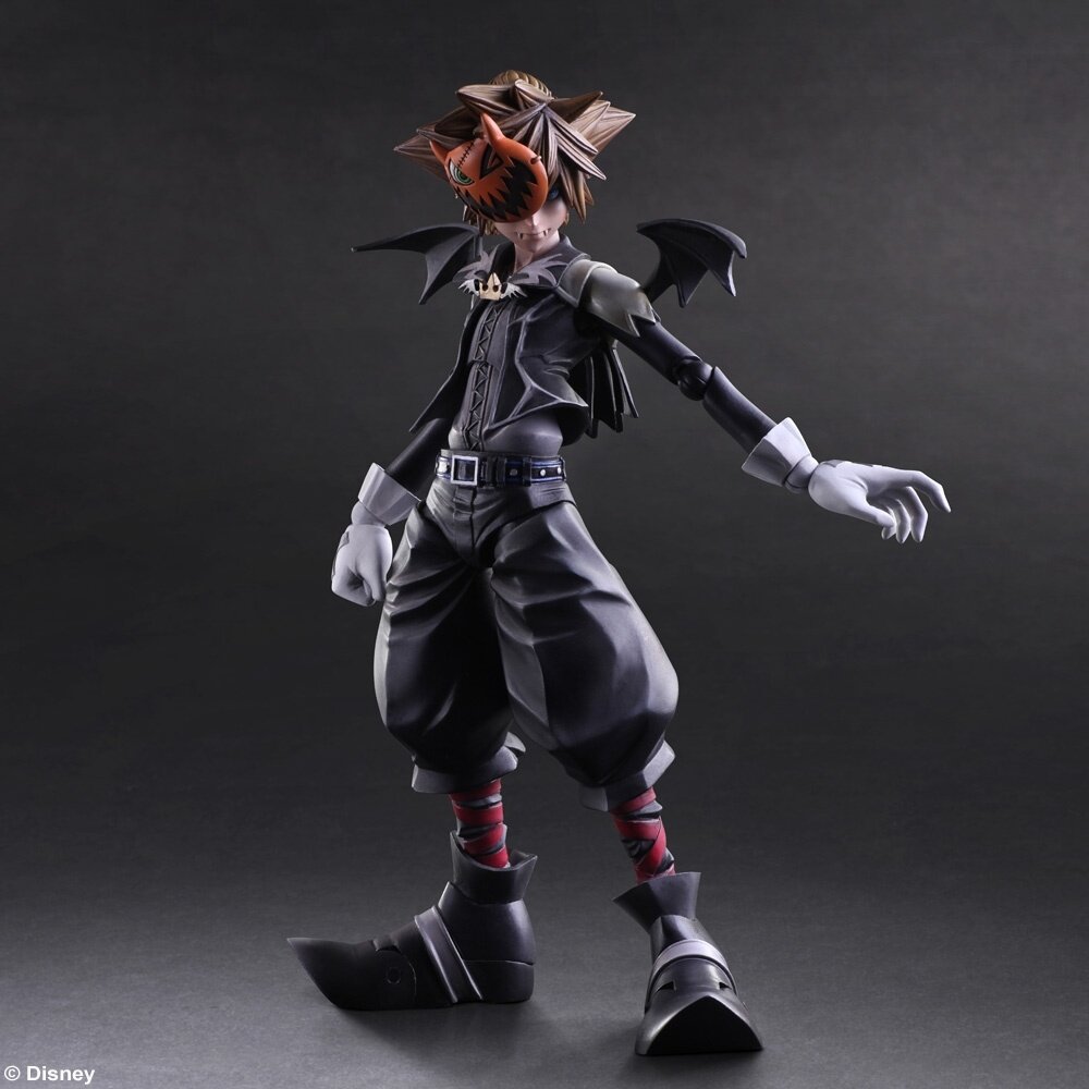 KINGDOM HEARTS III PLAY ARTS KAI ACTION FIGURE - SORA VER. 2 DELUXE VER.