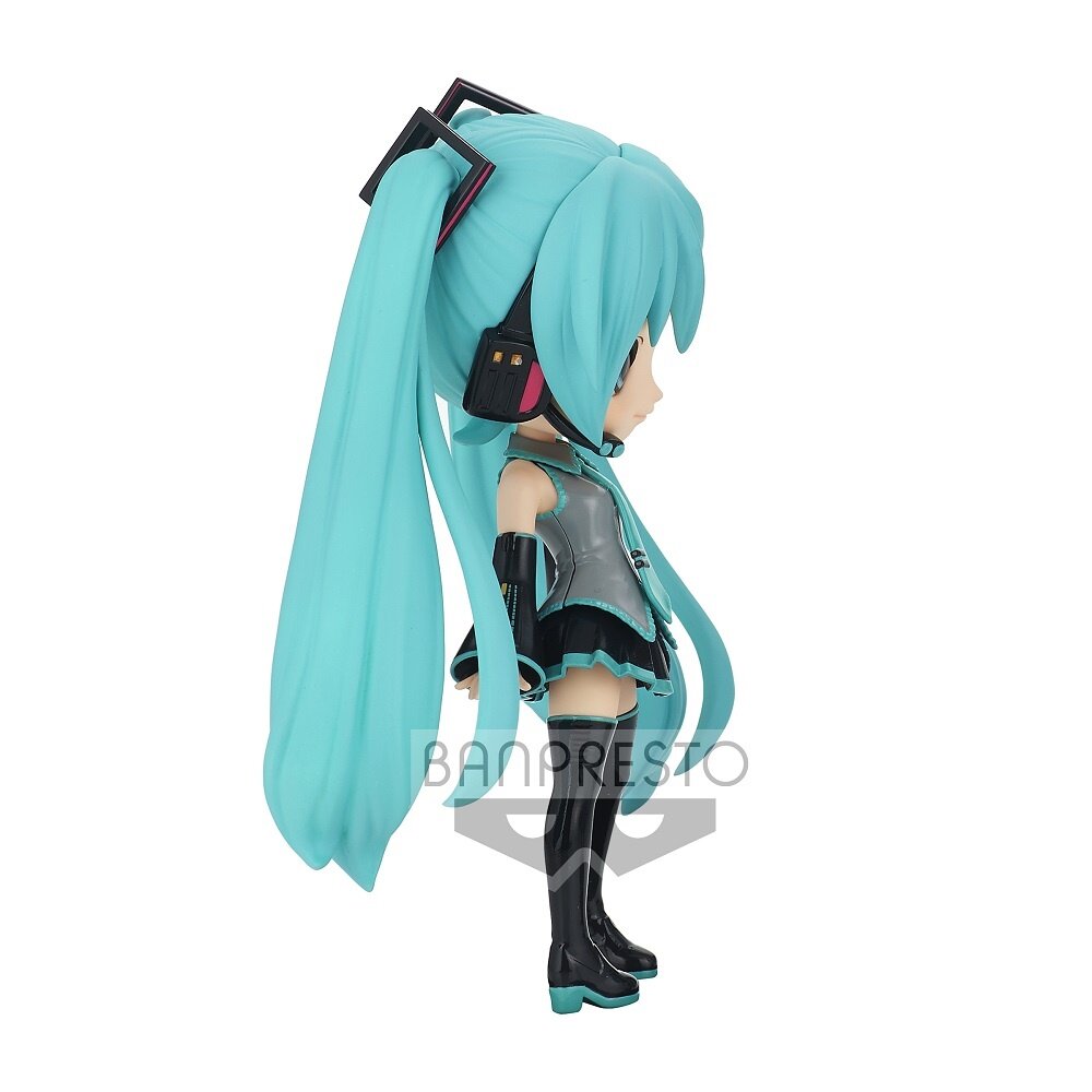 hatsune miku q posket