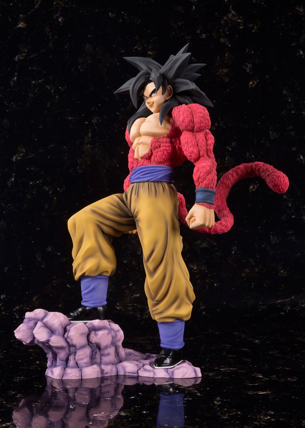 FiguartsZero EX Dragon Ball GT Super Saiyan 4 Son Goku: Bandai