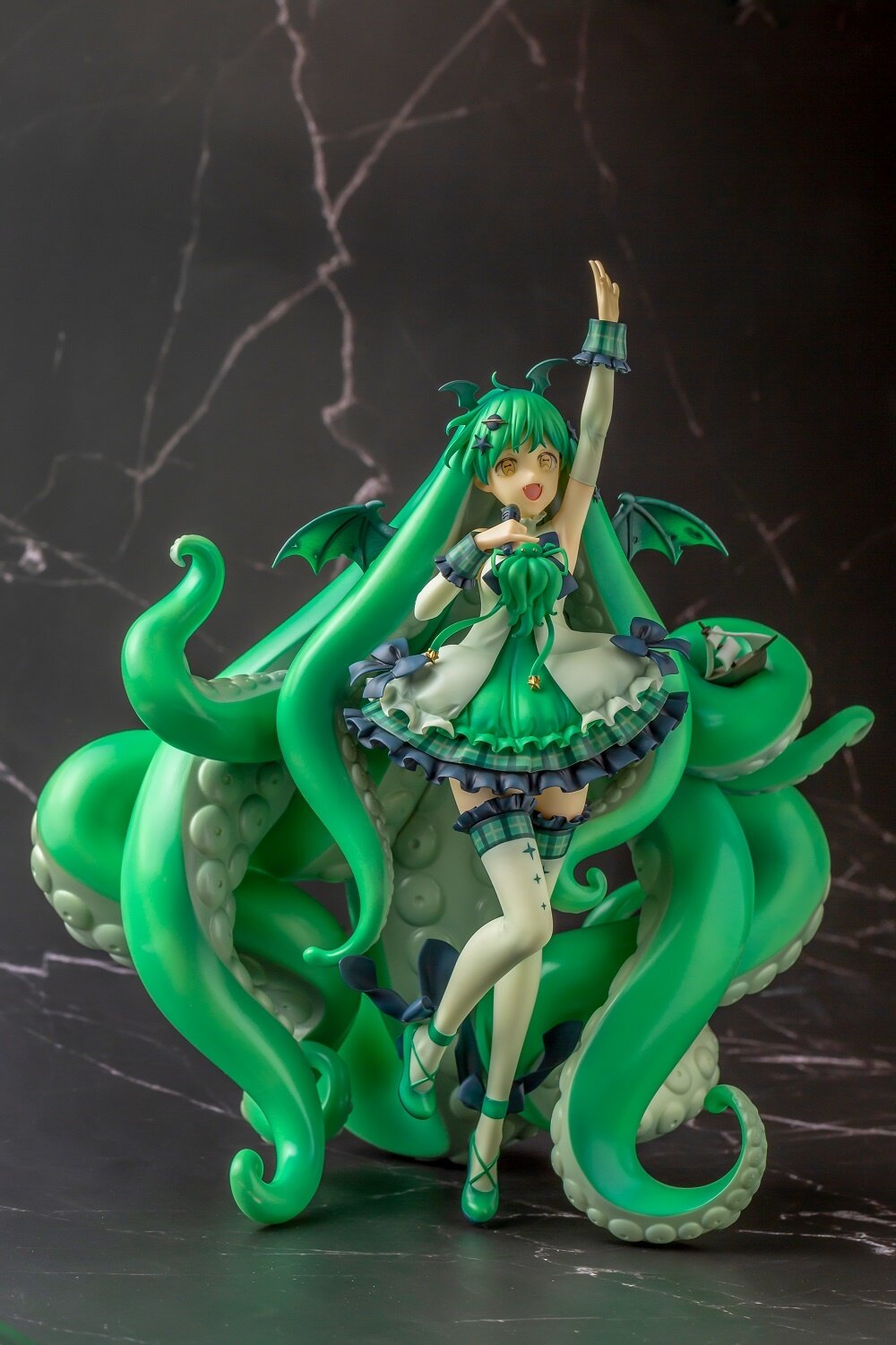 Cthulhu Mythos Idol Cthulhu-chan: DX Edition 1/7 Scale Figure