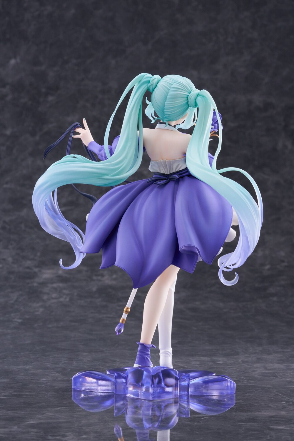 Artist Masterpiece Figure Hatsune Miku: Birthday 2024 Ver.: Taito