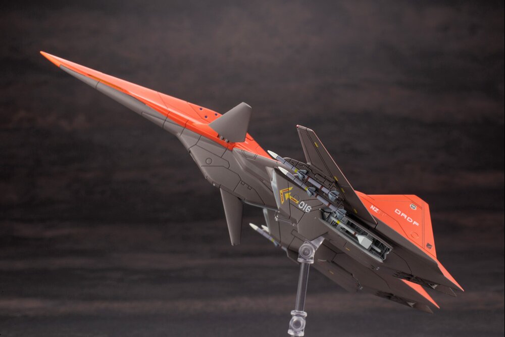 Ace Combat ADF-01: KOTOBUKIYA - Tokyo Otaku Mode (TOM)