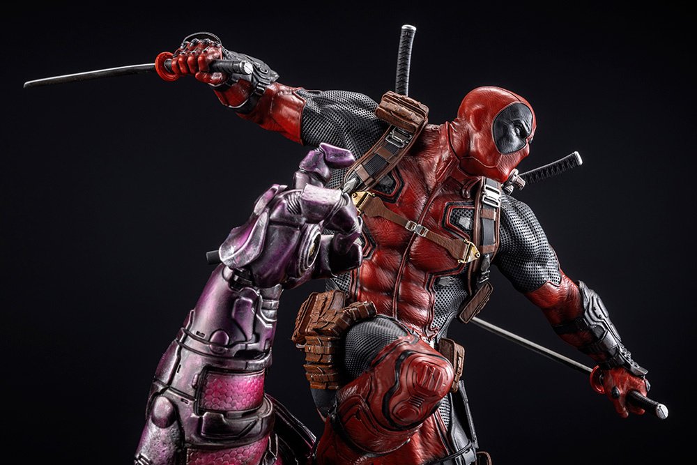 Marvel Universe Deadpool Fine Art Statue Signature Series
