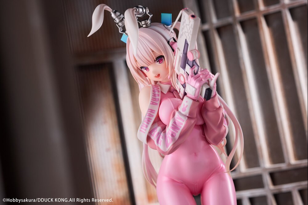 Super Bunny: Regular Edition 1/6 Scale Figure: Hobby Sakura