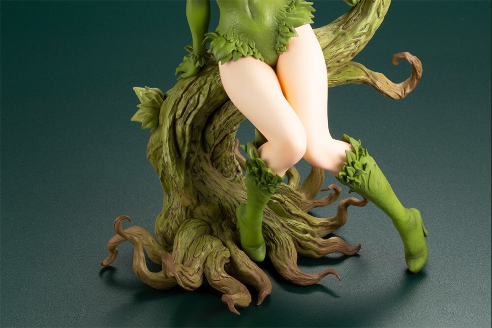 DC COMICS POISON IVY RETURNS “FALL” LIMITED EDITION BISHOUJO