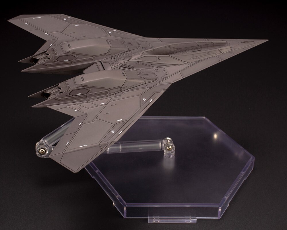 【新品未開封】コトブキヤ エースコンバット ADF-11F プラモデル コトブキヤ：1/144 ADF-11F レーベン レビュー : いつもクチャクチャ