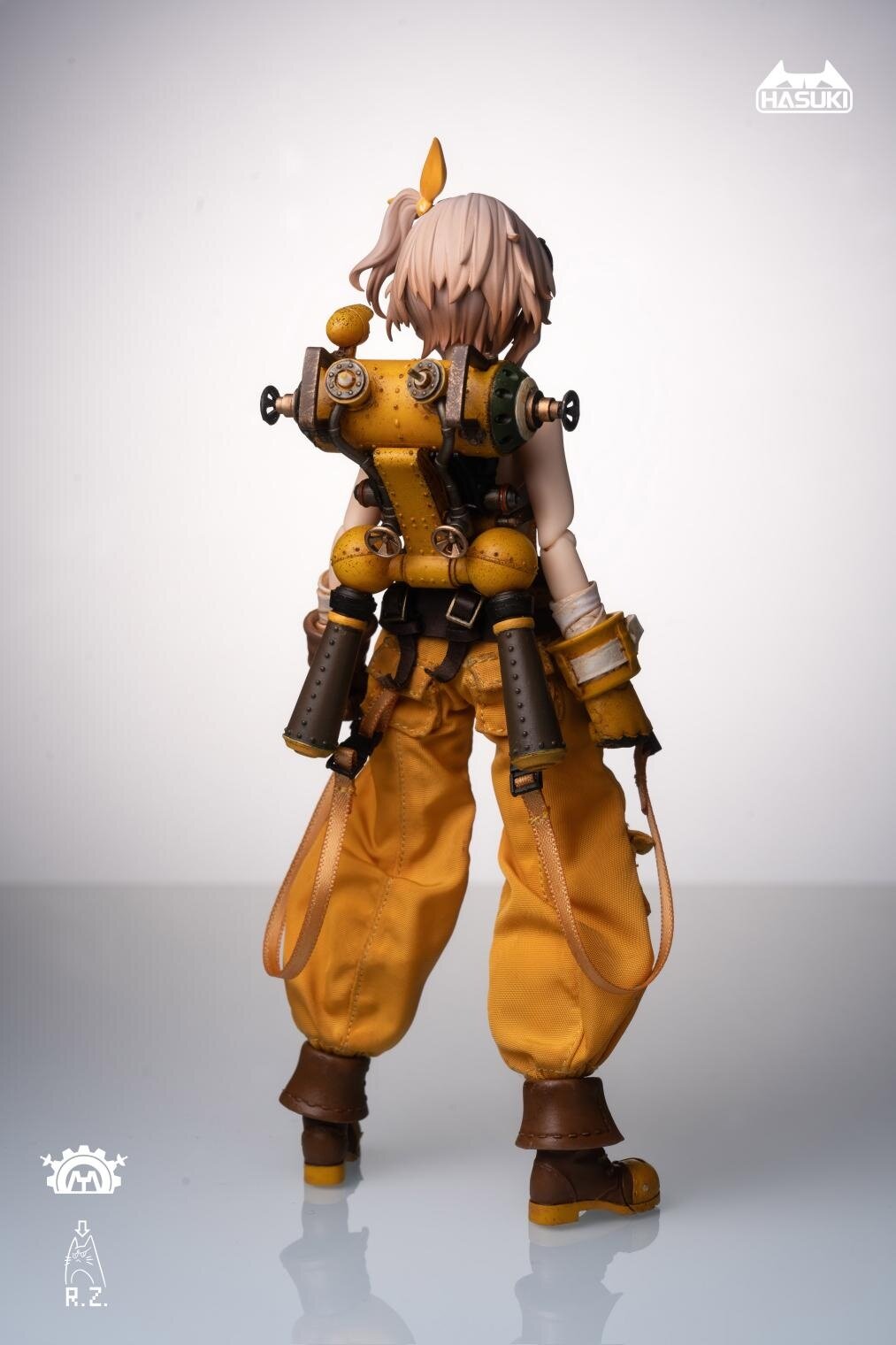 pocket art PA-007 フィギュア 1/12スケール s-l400.jpg
