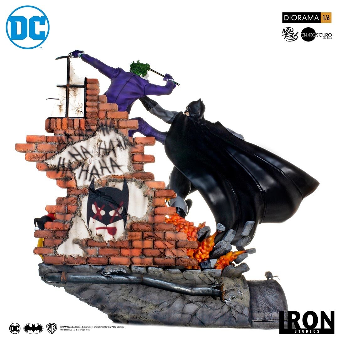 Batman vs Joker Battle Diorama Figure: DC Comics - Tokyo Otaku