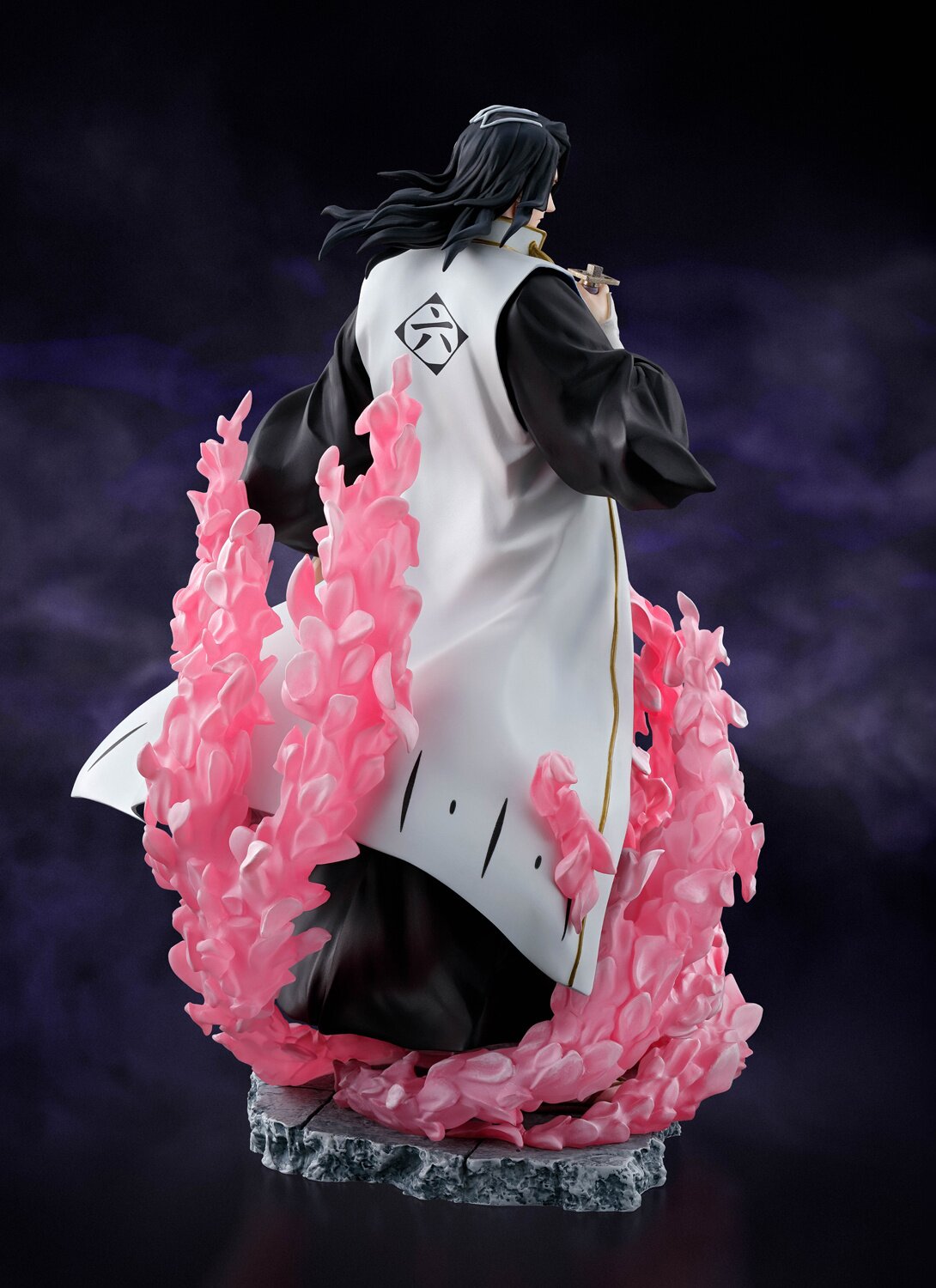 BLEACH - FIGURINE DE BYAKUYA KUCHIKI - THE BLOOD WARFARE VER.) - FIGUARTS ZERO