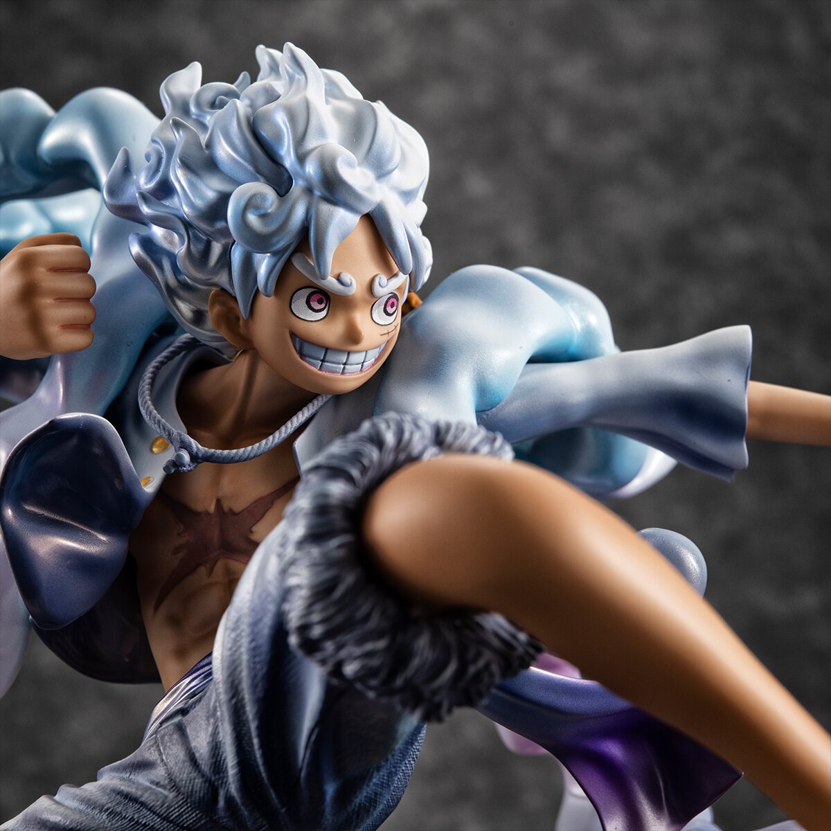 Monkey D. Luffy (Gear Five) Portrait.Of.Pirates WA-MAXIMUM Collectible  Figure by MegaHouse