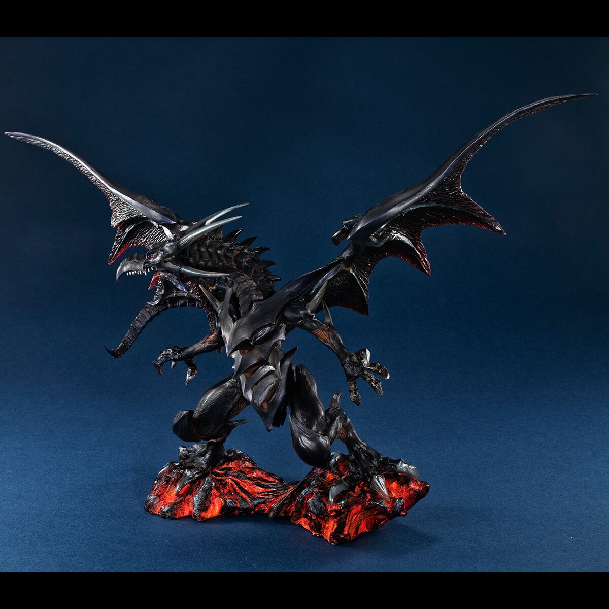 MegaHouse Art Works Monsters Yu-Gi-Oh Duel Monsters Red-Eyes Black Dragon  Figure black