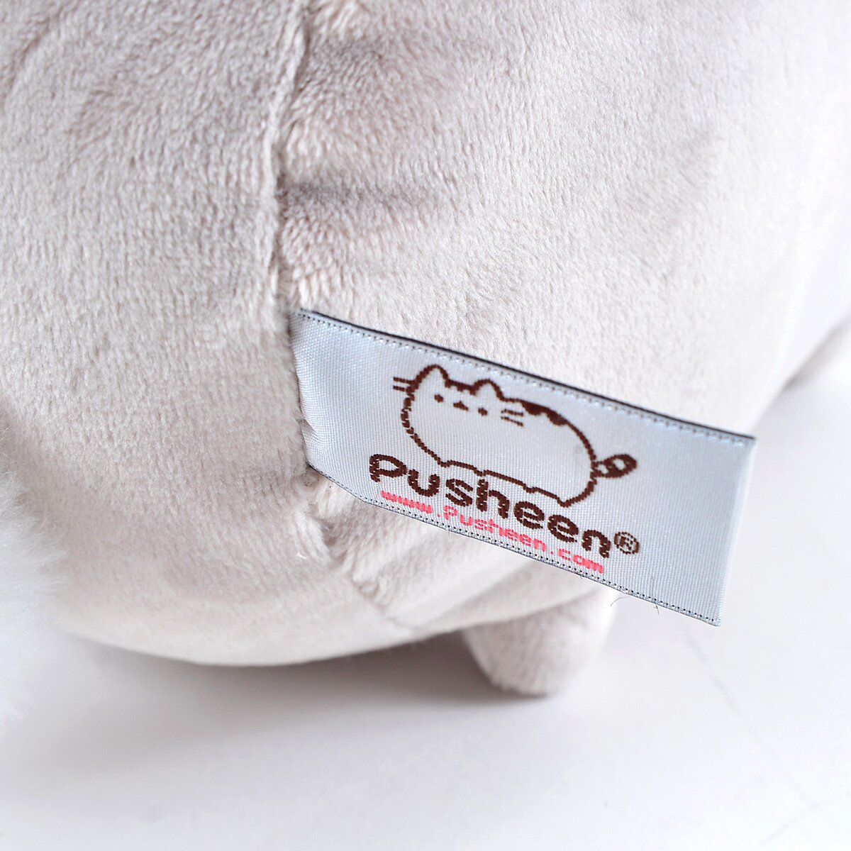 easter pusheen plush