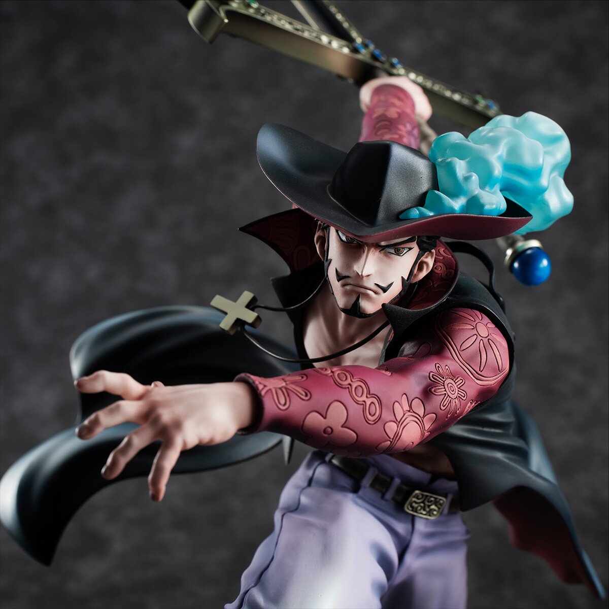 Mihawk  One piece pictures, One piece manga, Piecings