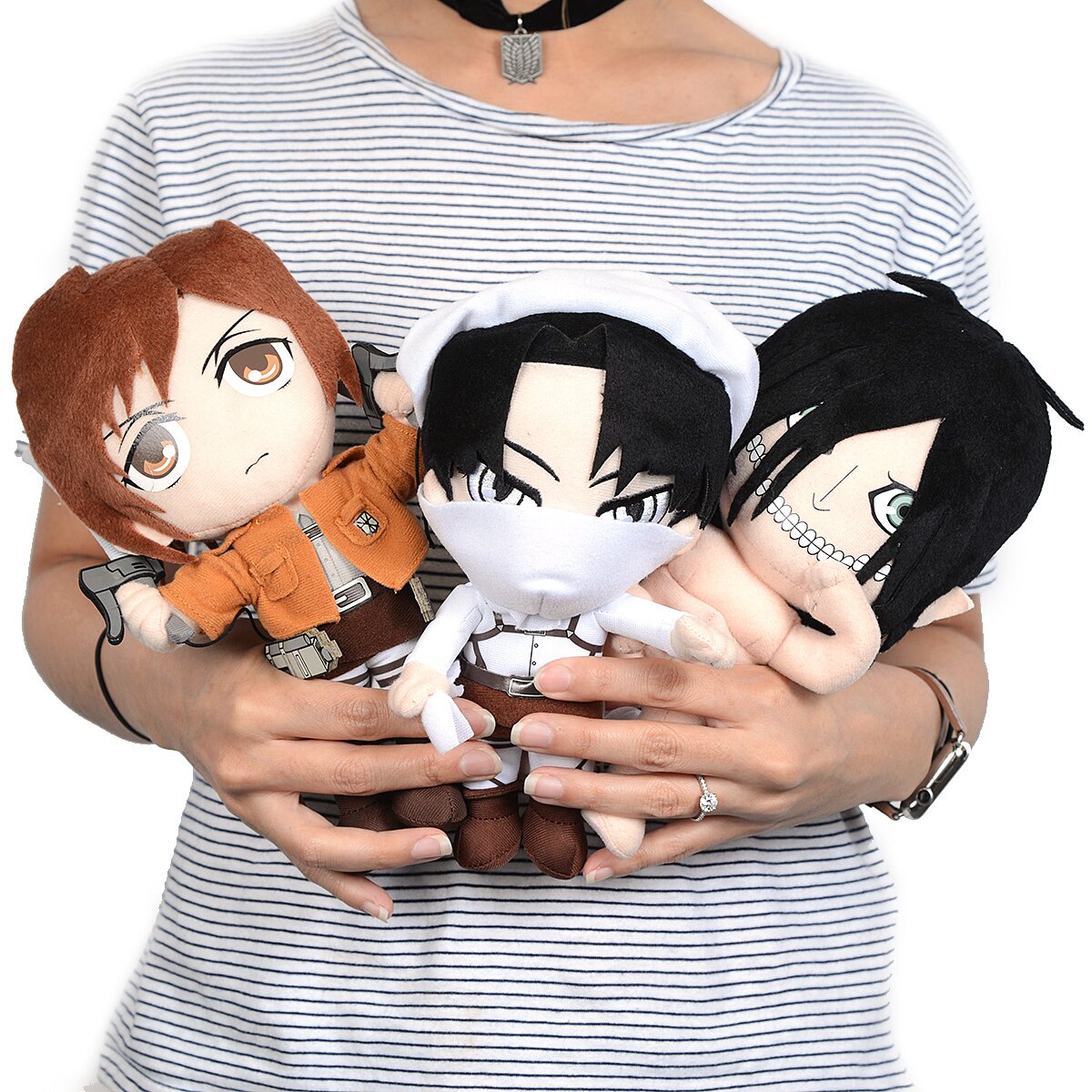 attack on titan cleaning levi plush