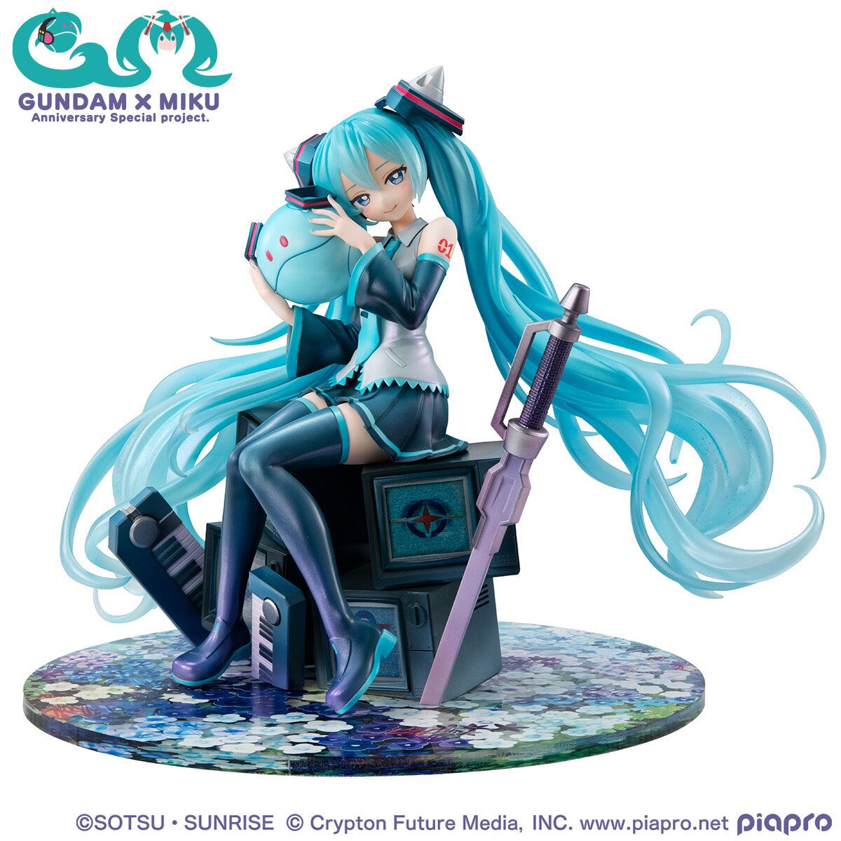 Lucrea Mobile Suit Gundam 45th Anniversary × Hatsune Miku: Hatsune