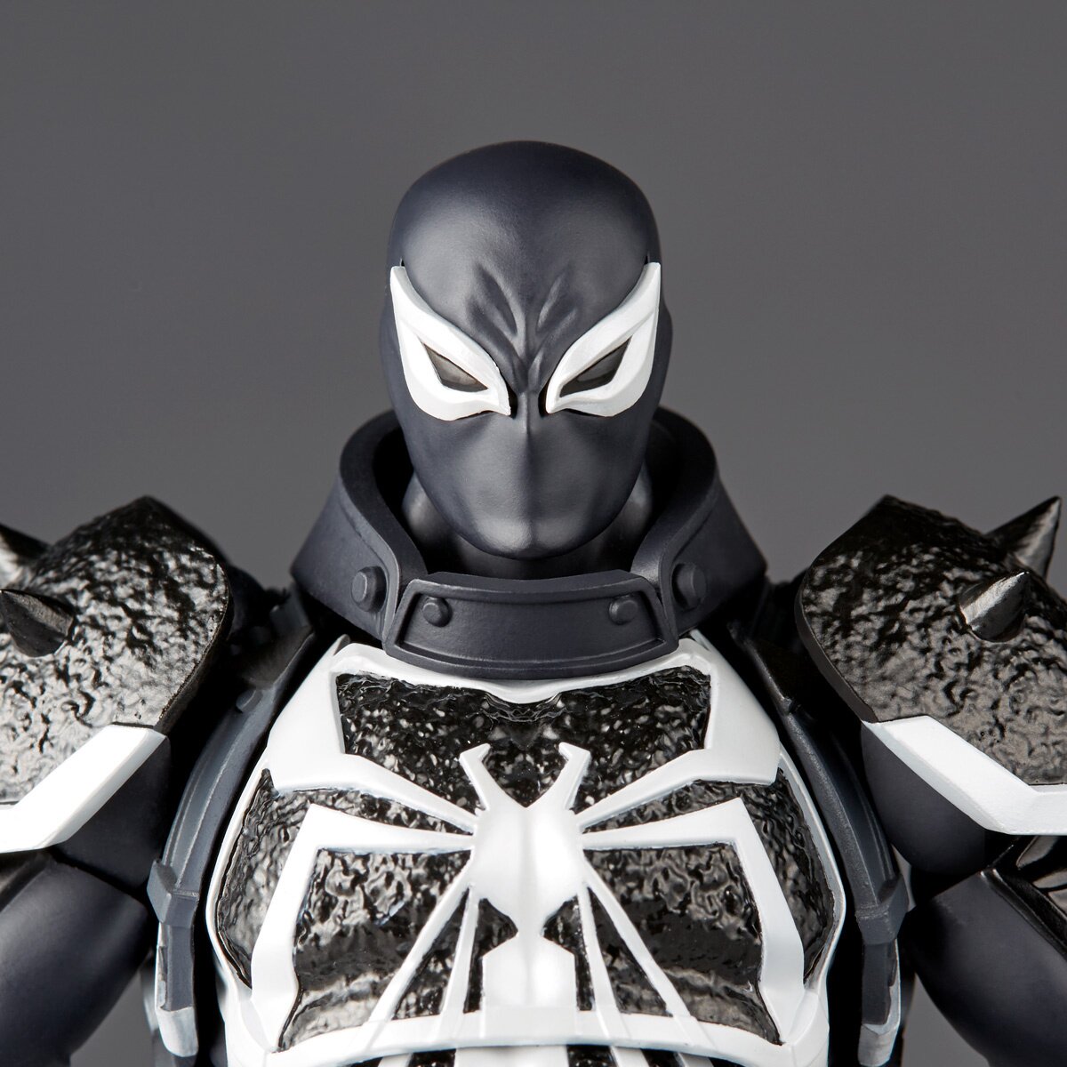 REVOLTECH AGENT VENOM フィギュア Kaiyodo Revoltech Amazing Yamaguchi Agent Venom Action