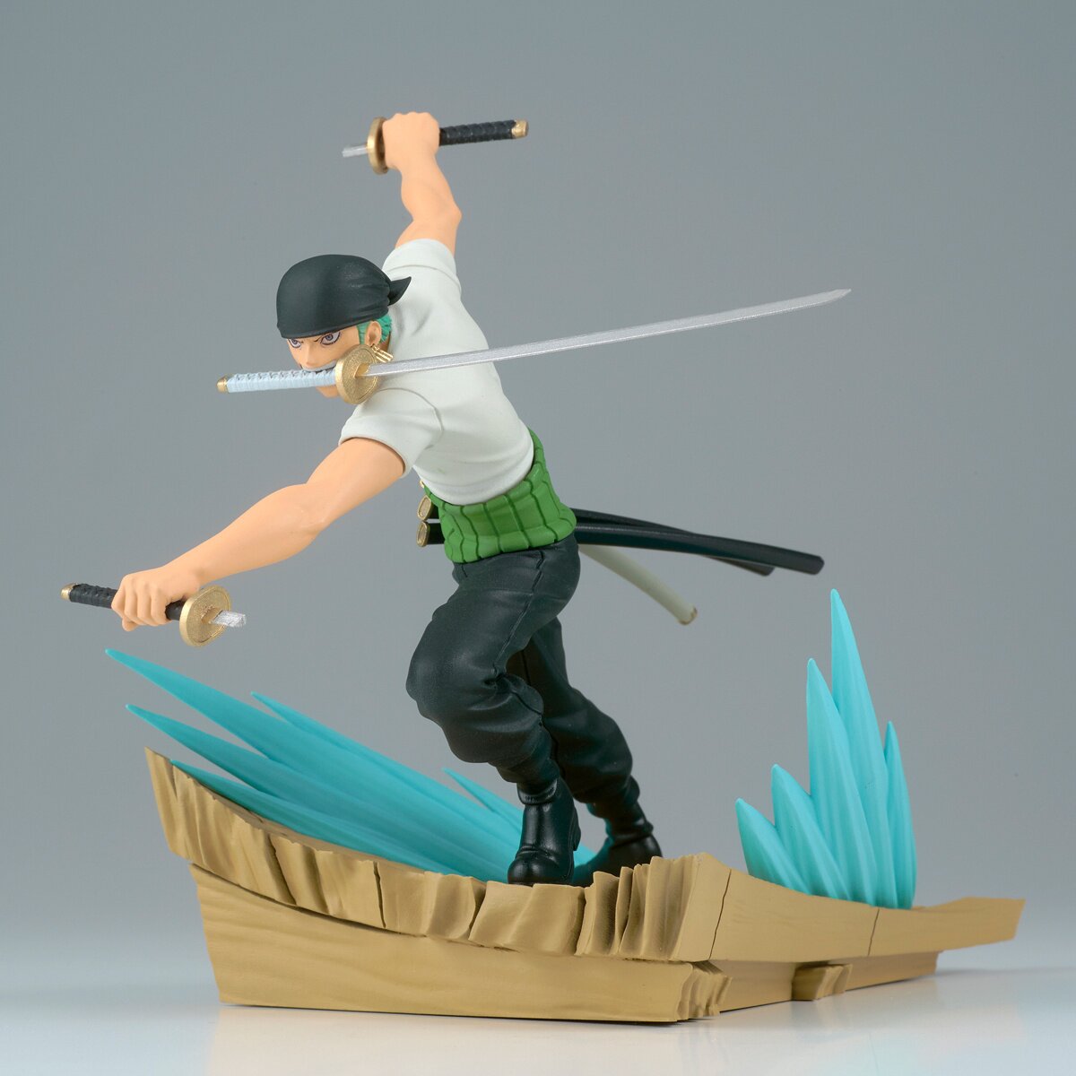 ワンピース　 RORONOA ZORO 4983164292053_one-piece-