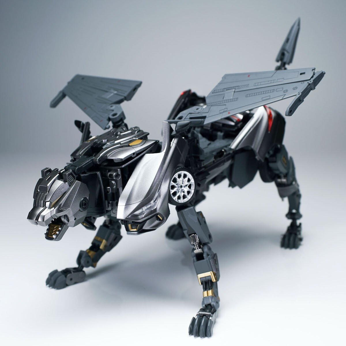 Trans Age Series CT-DF-01 Huntpow Transformable Action Figure