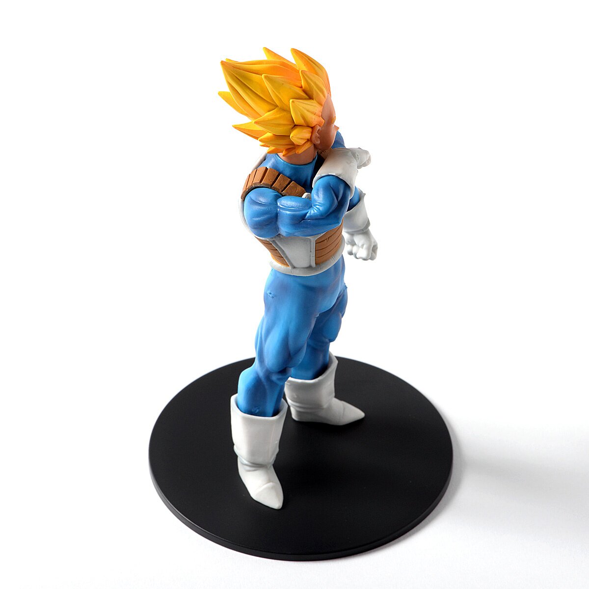 FIGURE DRAGON BALL Z - VEGETA SUPER SAYAJIN - RESOLUTION OF