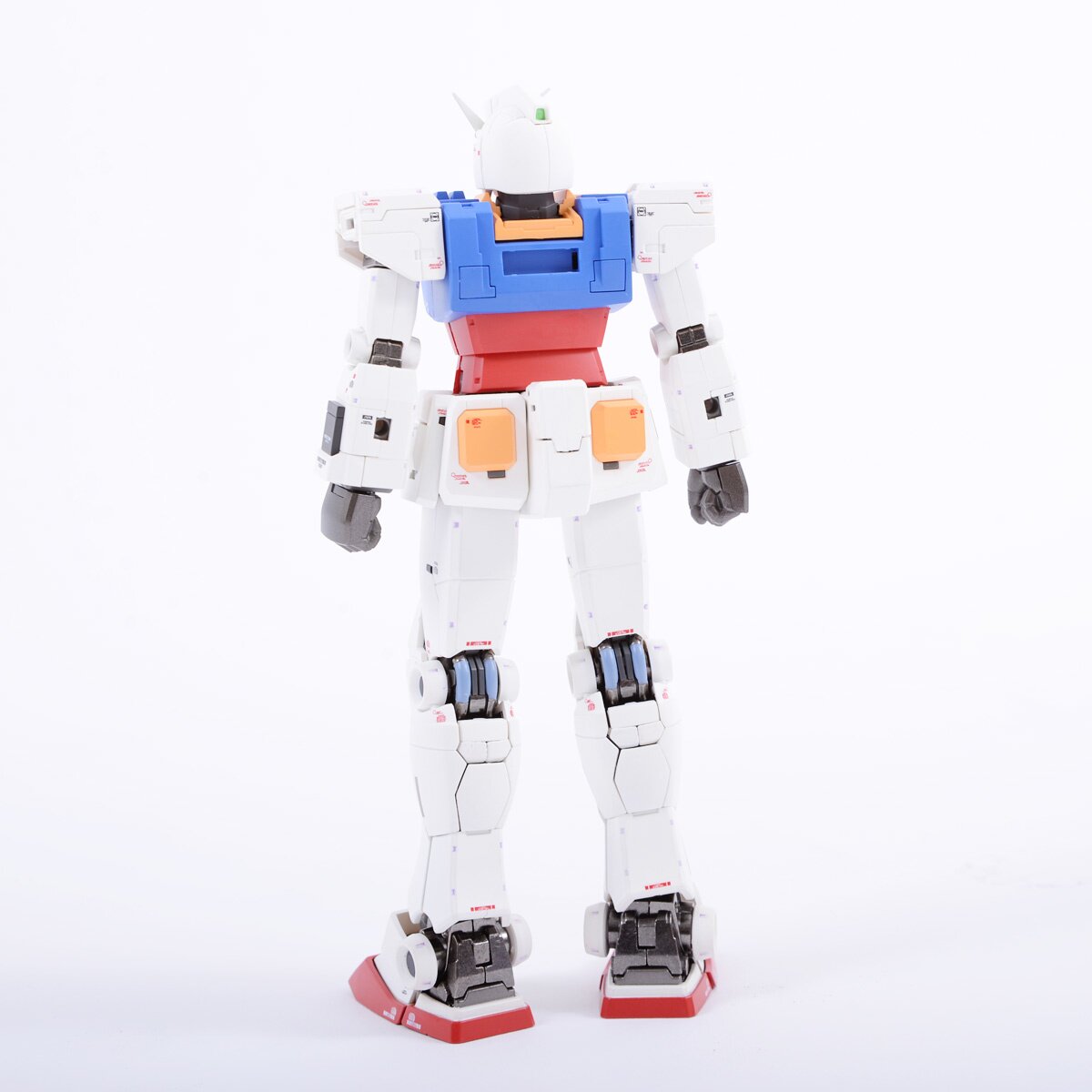 Amazon.com: TAMASHII NATIONS Bandai G.F.F.M.C RX78-02 Gundam