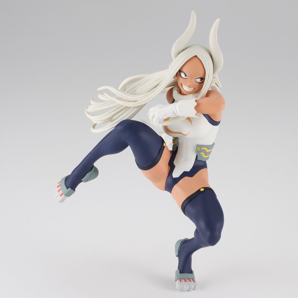 Rumi usagiyama figure