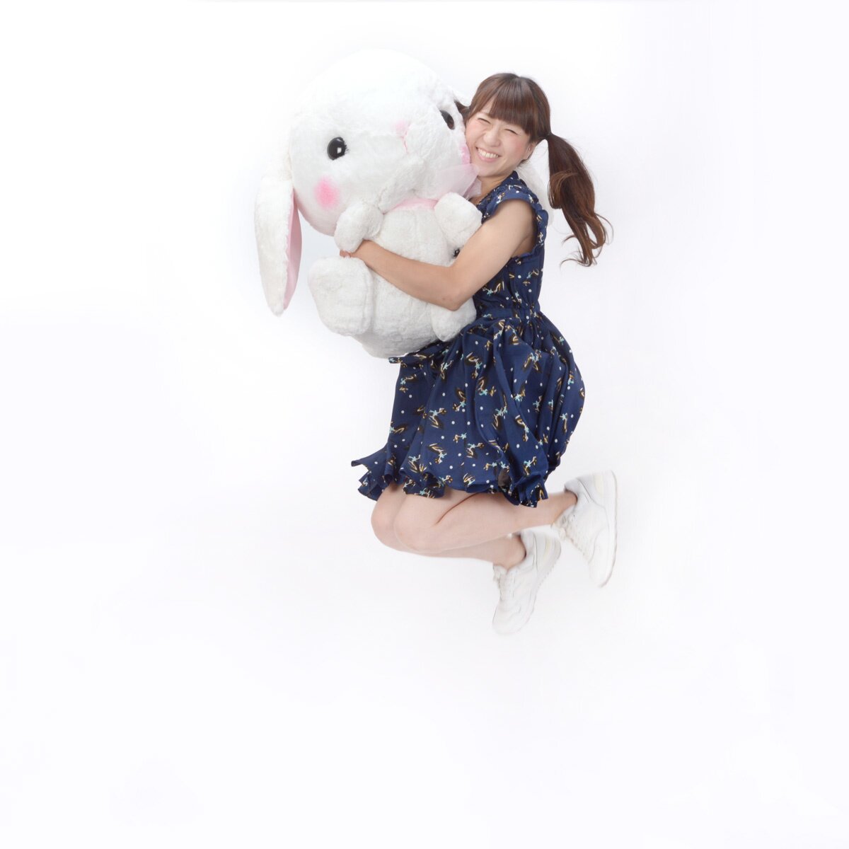 POP MART Big Mouth Bunny ラブブ　happiness POP NOW:THE MONSTERS - Tasty Macarons Vinyl Face Blind Box