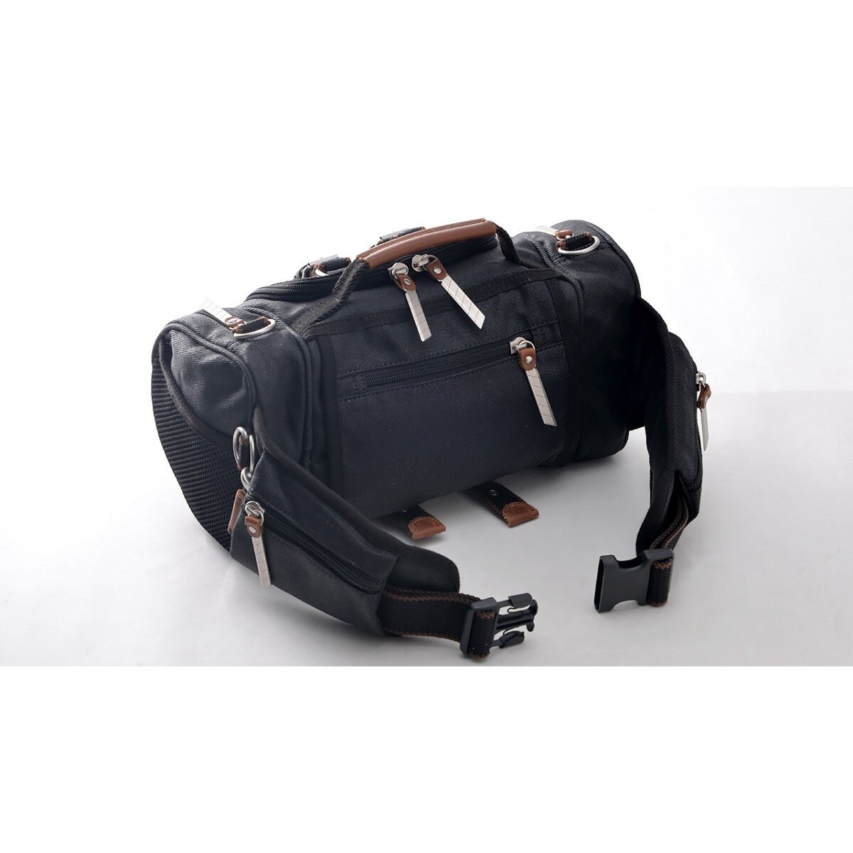 Attack on Titan Vertical Maneuvering Equipment 4-Way Bag - Tokyo Otaku ...